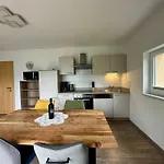 Διαμέρισμα Bright Flat Close To The Area *