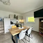 Bright Flat Close To The Area Διαμέρισμα *
