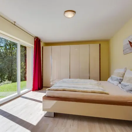 アパート Bright Flat Close To The Area ピーゼンドルフ