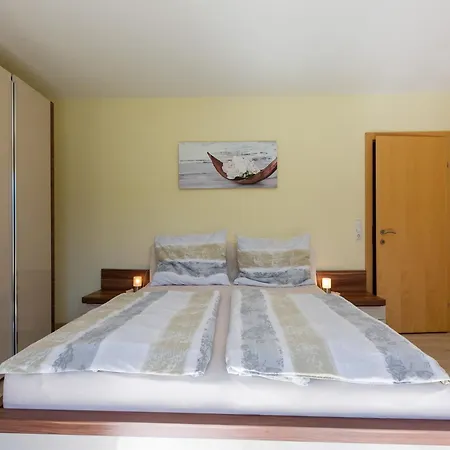 Bright Flat Close To The Area Apartman