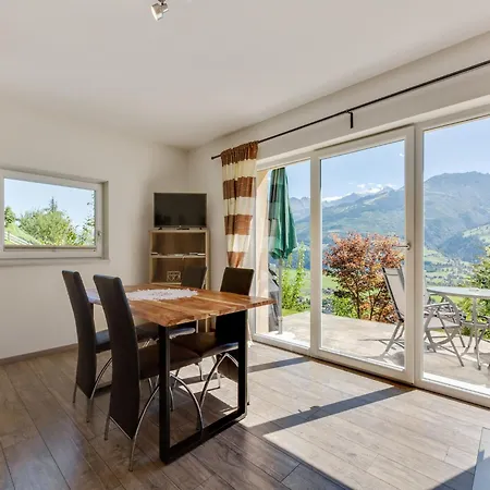 Apartman Bright Flat Close To The Area *