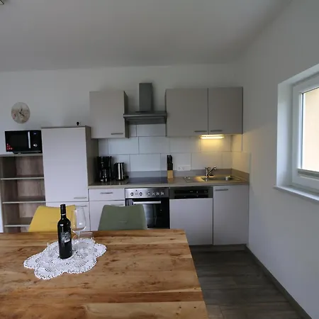 Bright Flat Close To The Area *