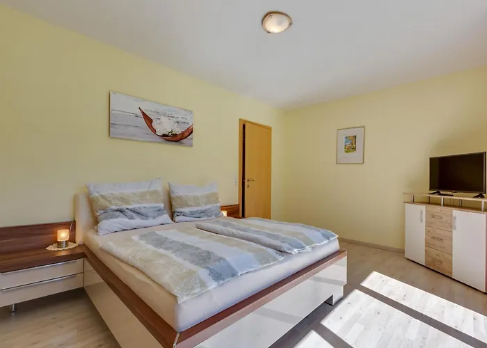 아파트 Bright Flat Close To The Area *